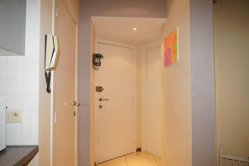 Family Friendly 1 Bed Appartment Брюссель Екстер'єр фото