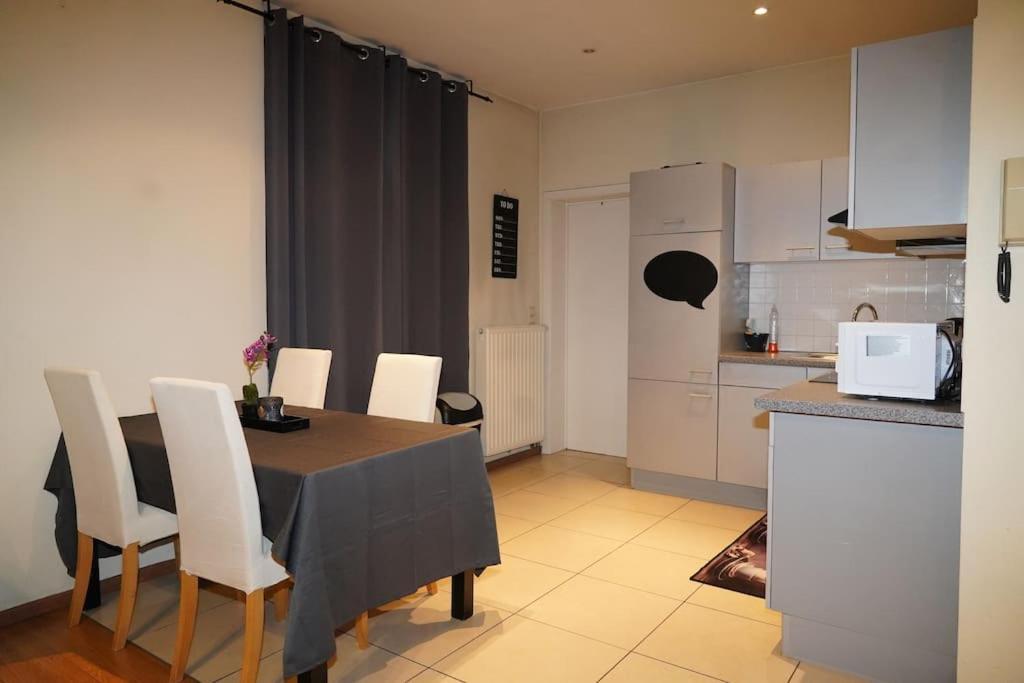 Family Friendly 1 Bed Appartment Брюссель Екстер'єр фото