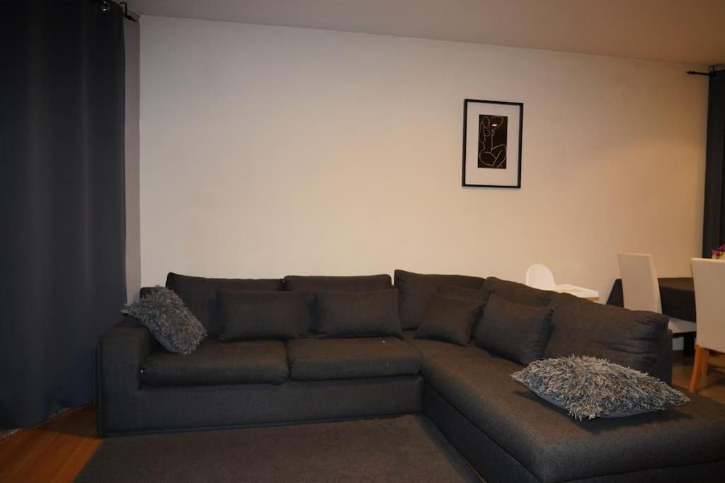 Family Friendly 1 Bed Appartment Брюссель Екстер'єр фото