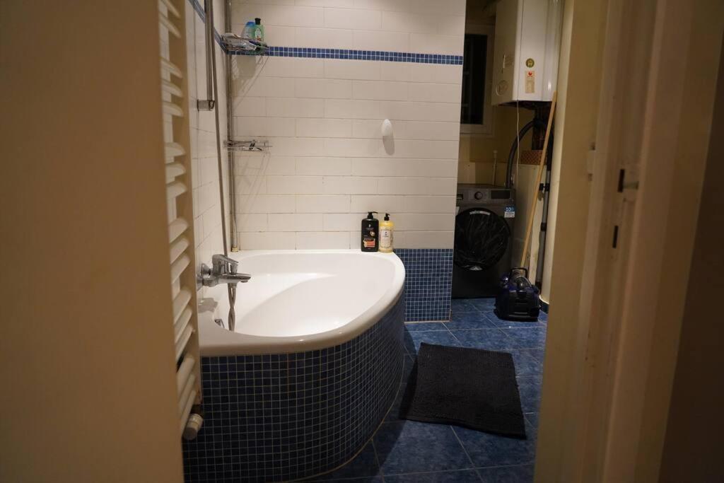 Family Friendly 1 Bed Appartment Брюссель Екстер'єр фото