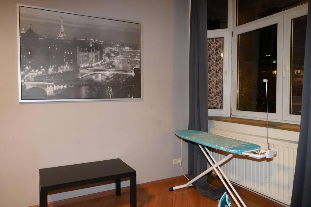 Family Friendly 1 Bed Appartment Брюссель Екстер'єр фото