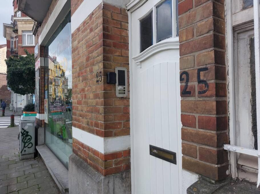 Family Friendly 1 Bed Appartment Брюссель Екстер'єр фото